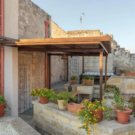 Appartement La Casa A Corte Con Terrazzo - Artemisia Homes Spongano