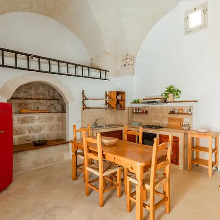 La Casa A Corte Con Terrazzo - Artemisia Homes * Spongano