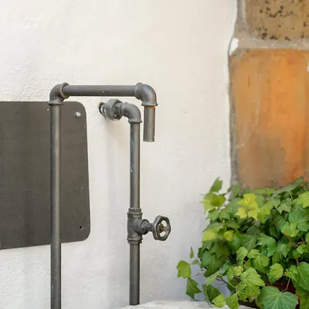 La Casa A Corte Con Terrazzo - Artemisia Homes *