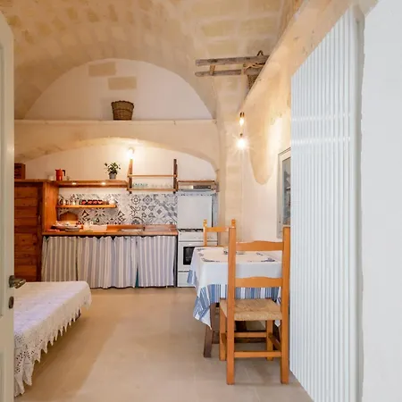 La Casa A Corte Con Terrazzo - Artemisia Homes Appartement Spongano