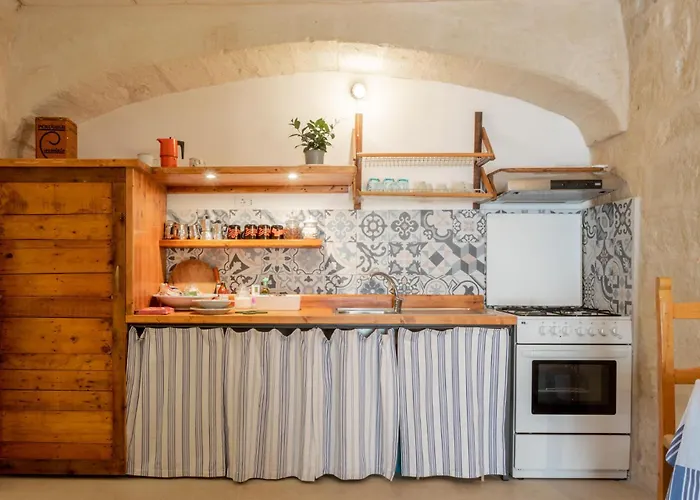La Casa A Corte Con Terrazzo - Artemisia Homes Spongano