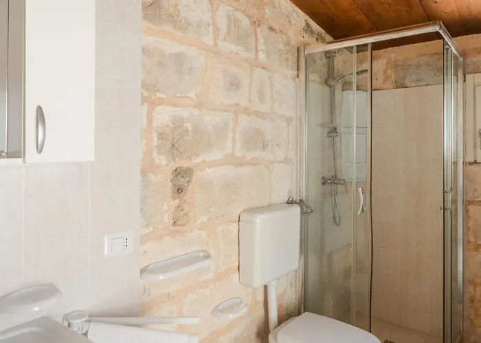 La Casa A Corte Con Terrazzo - Artemisia Homes