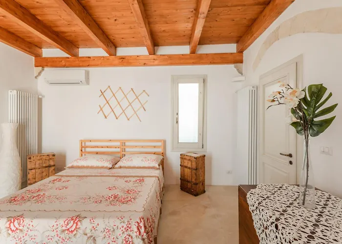 La Casa A Corte Con Terrazzo - Artemisia Homes Spongano
