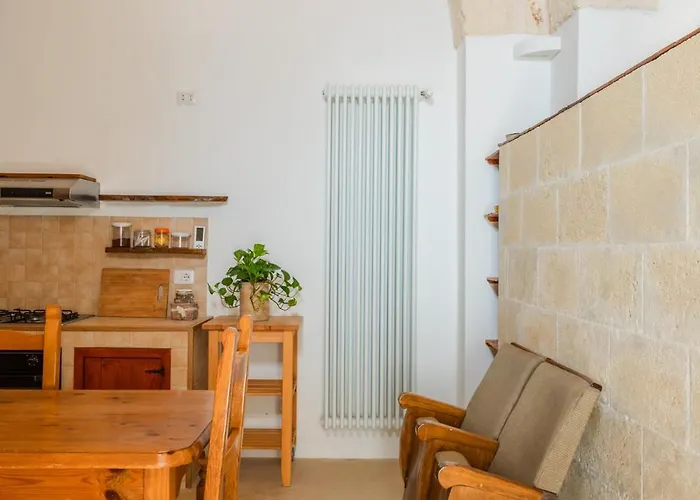 La Casa A Corte Con Terrazzo - Artemisia Homes